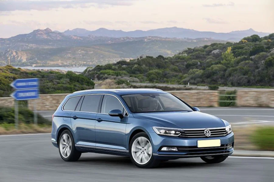 Volkswagen Passat (2018)2.0 Petrol, Automat