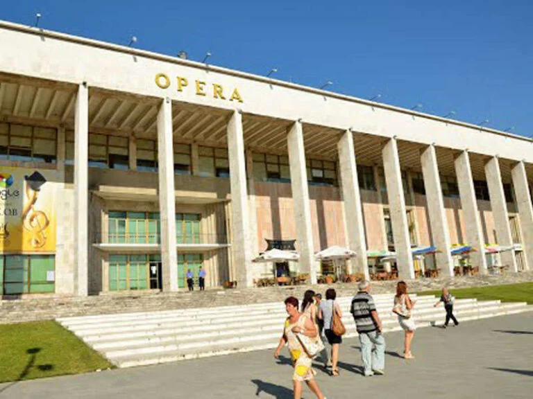 Palace of Culture, Tirana