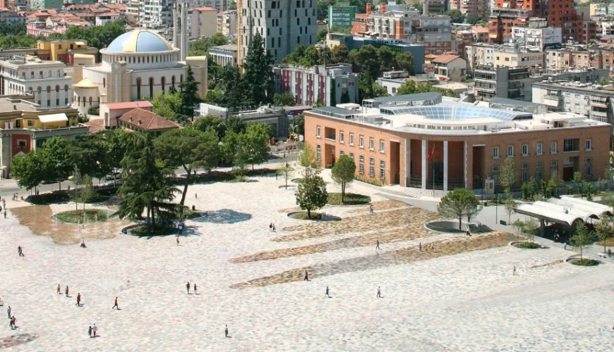 Free Walking Tour of Tirana – Discover the City’s Secret Gems