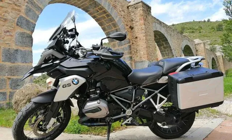 RENT BMW R 1200 GS – TRIPLE BLACK